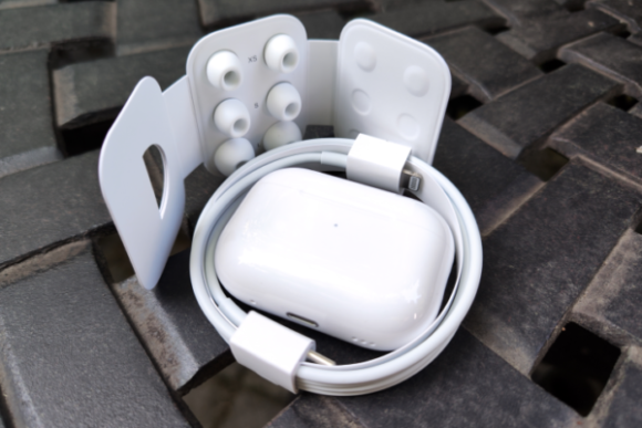 Apple Airpods Pro 2 ANC First Copy (prepaid shipping free cover) - Image 4